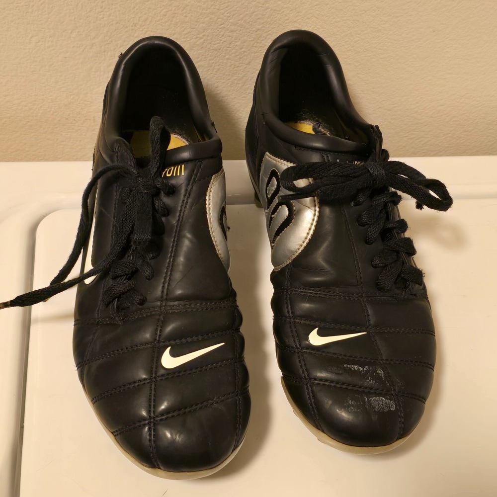 Vintage Nike Total 90 III SG Cleats Soccer Football Black Mens‎ 6.5